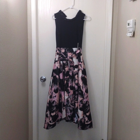 SLNY Dresses & Skirts - SLNY black and pink dress
